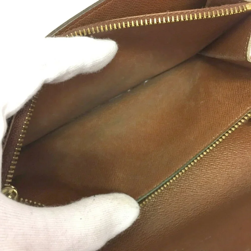 Louis Vuitton Sarah Wallet